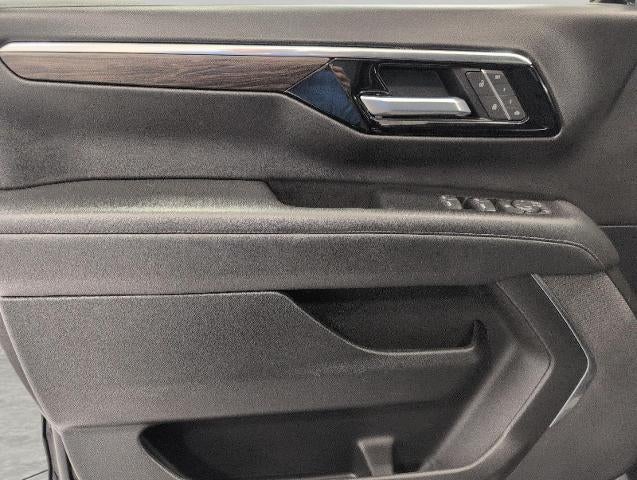 2025 Chevrolet Suburban 4WD 4dr Z71