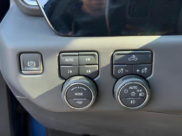 2024 Chevrolet Silverado 1500 4WD Crew Cab 147 RST