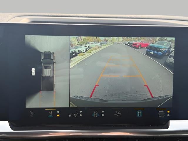 2022 Chevrolet Silverado 1500 4WD Crew Cab 147 LT Trail Boss