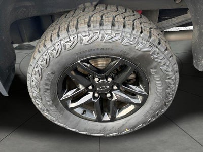 2022 Chevrolet Silverado 1500 4WD Crew Cab 147 LT Trail Boss