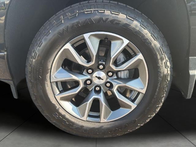 2023 Chevrolet Silverado 1500 4WD Crew Cab 147 RST