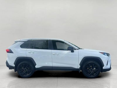 2022 Toyota RAV4 LE AWD
