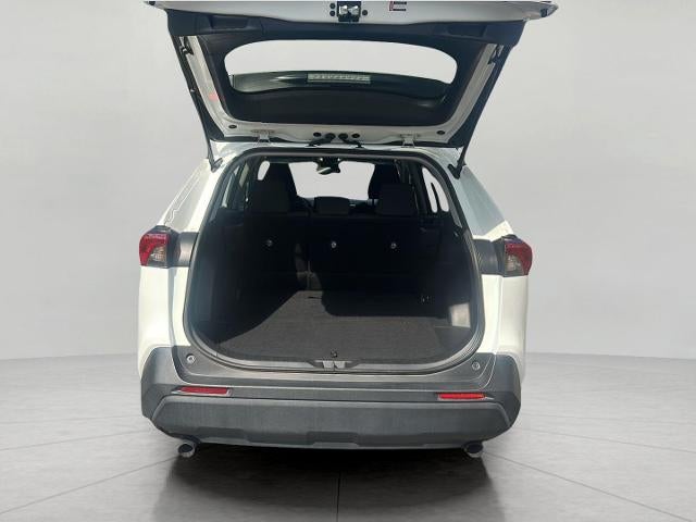 2022 Toyota RAV4 LE AWD