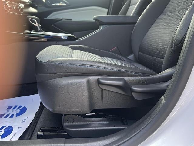 2025 Chevrolet Trax FWD 4dr LT