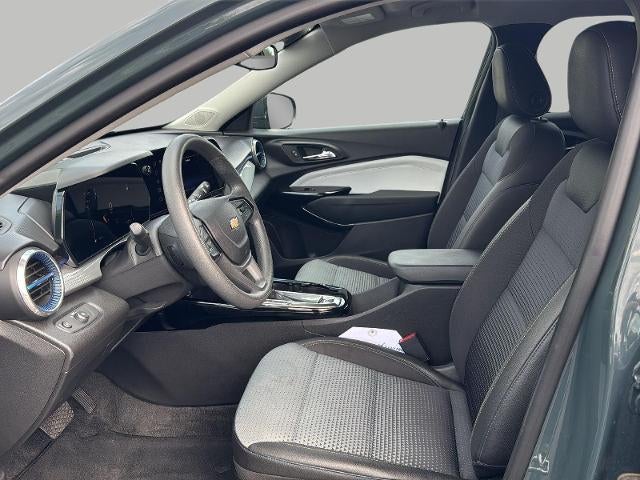 2025 Chevrolet Trax FWD 4dr LT